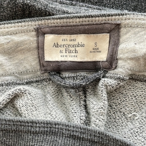 Abercrombie & Fitch Joggers - Picture 4 of 7